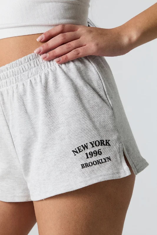 0536-58920754-new-york-graphic-fleece-perfect-short