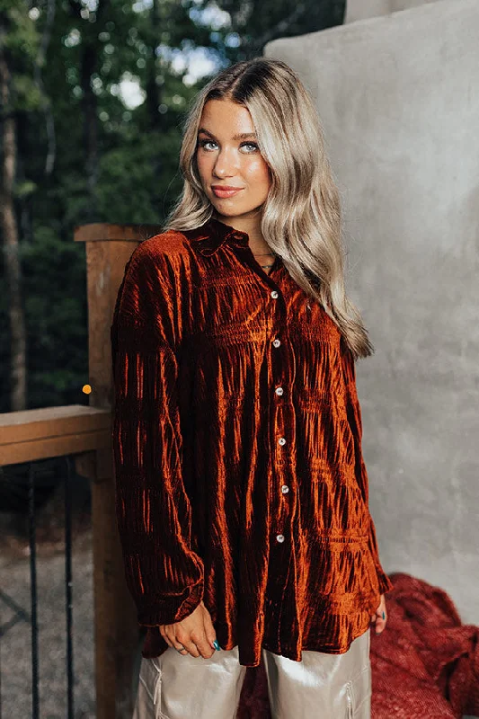 Amazing Views Velvet Top in Dark Cinnamon