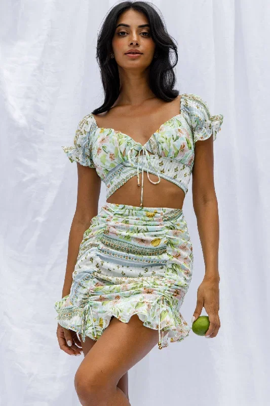 azure-sky-tied-back-crop-top-printed-green