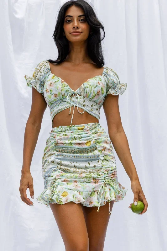 azure-sky-tied-back-crop-top-printed-green