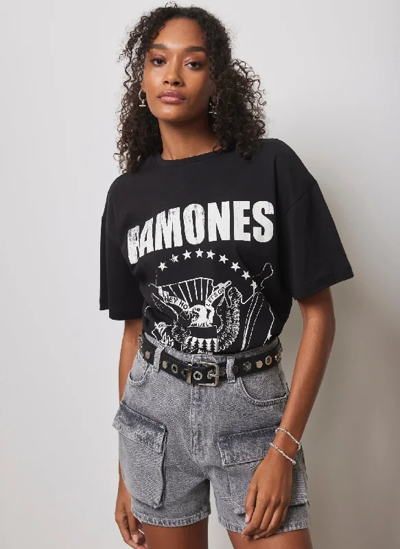 black-ramones-graphic-t-shirt