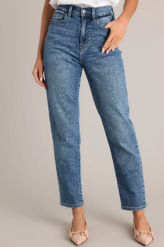 felt-like-it-medium-wash-stretch-straight-leg-jeans