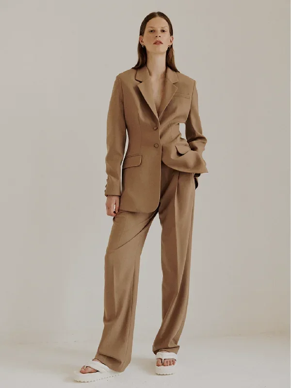 high-waisted-trouser-river-tawny-in-camel