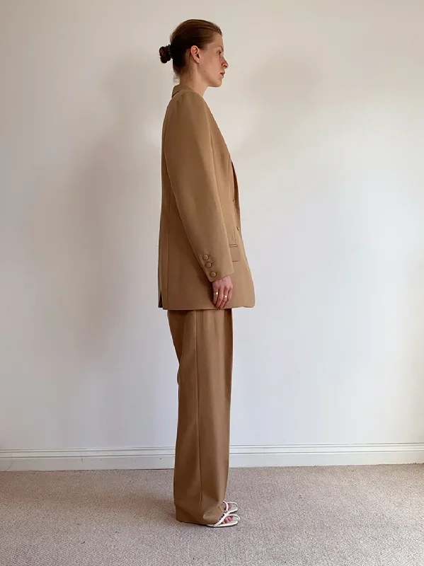 high-waisted-trouser-river-tawny-in-camel