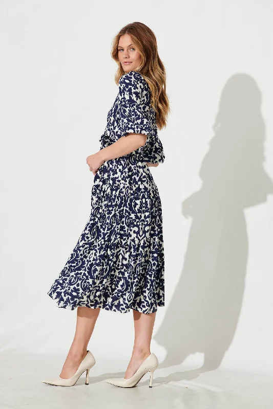 kintan-dress-in-white-with-navy-print