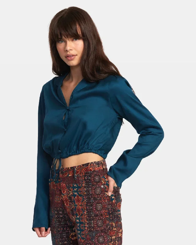 layla-top-long-sleeve-shirt-pond