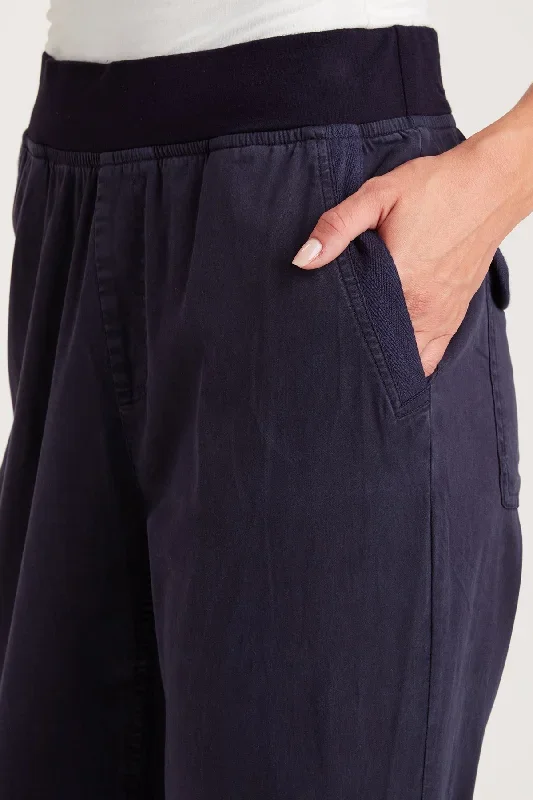 leanne-pant-navy