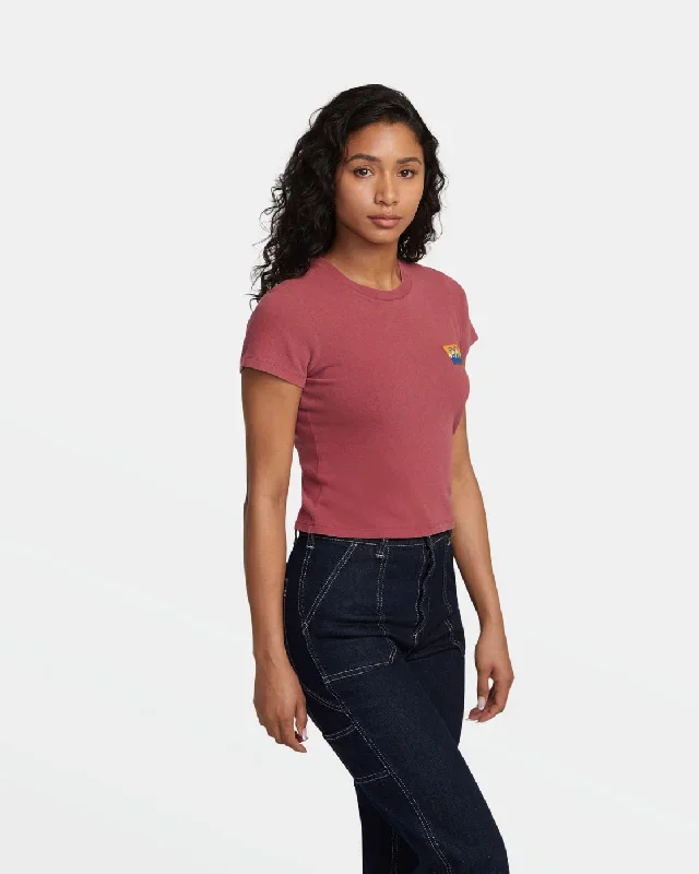 outdoorsy-t-shirt-wine