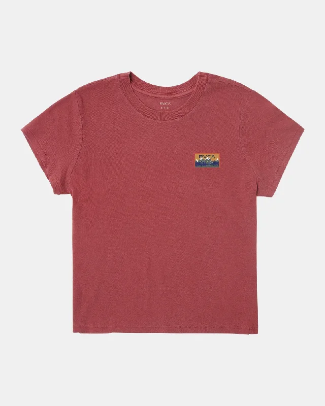 outdoorsy-t-shirt-wine