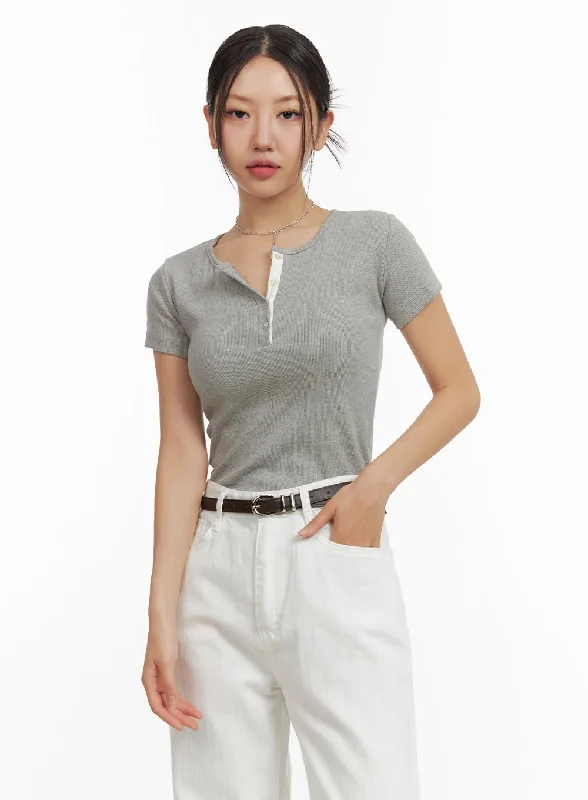 slim-contrast-round-neck-top-ou411