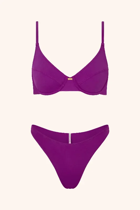 so-chic-sculpting-top-plum