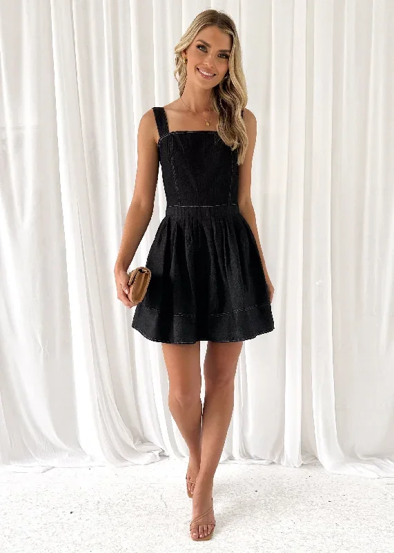 treop-dress-black